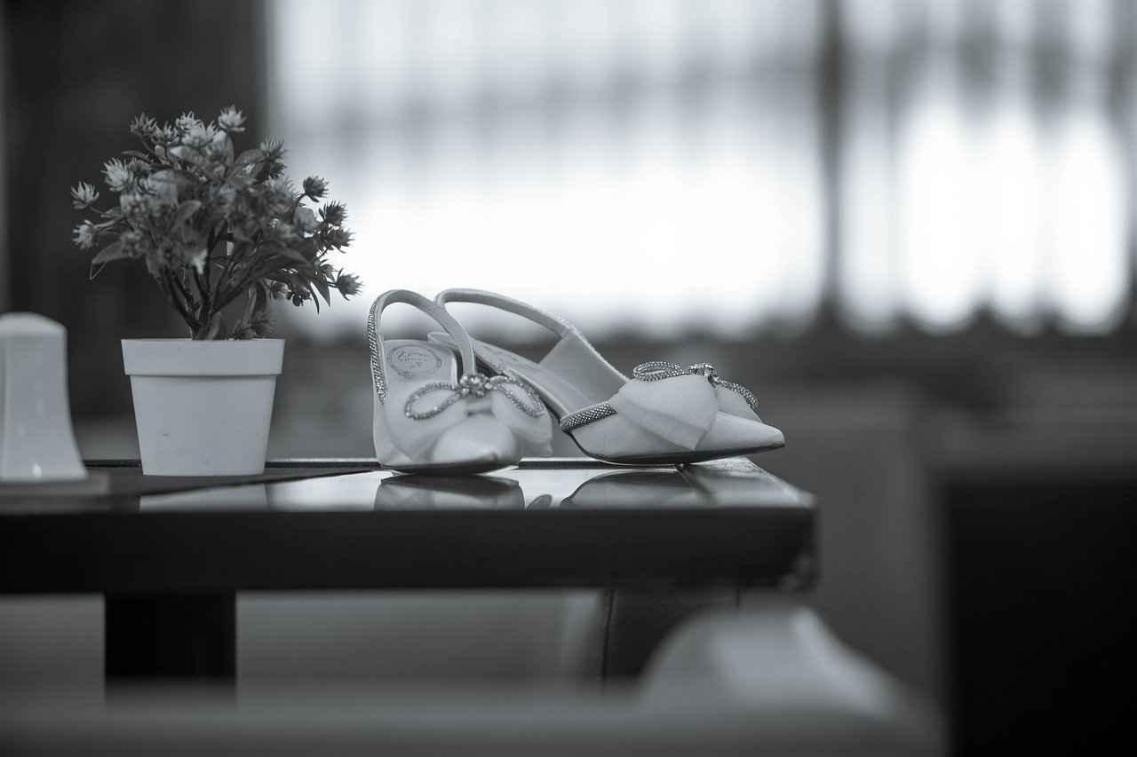 Exploring the Benefits of Black Cohosh for Menopausal Symptom Relief 3 Black Cohosh vs. Other Remedies