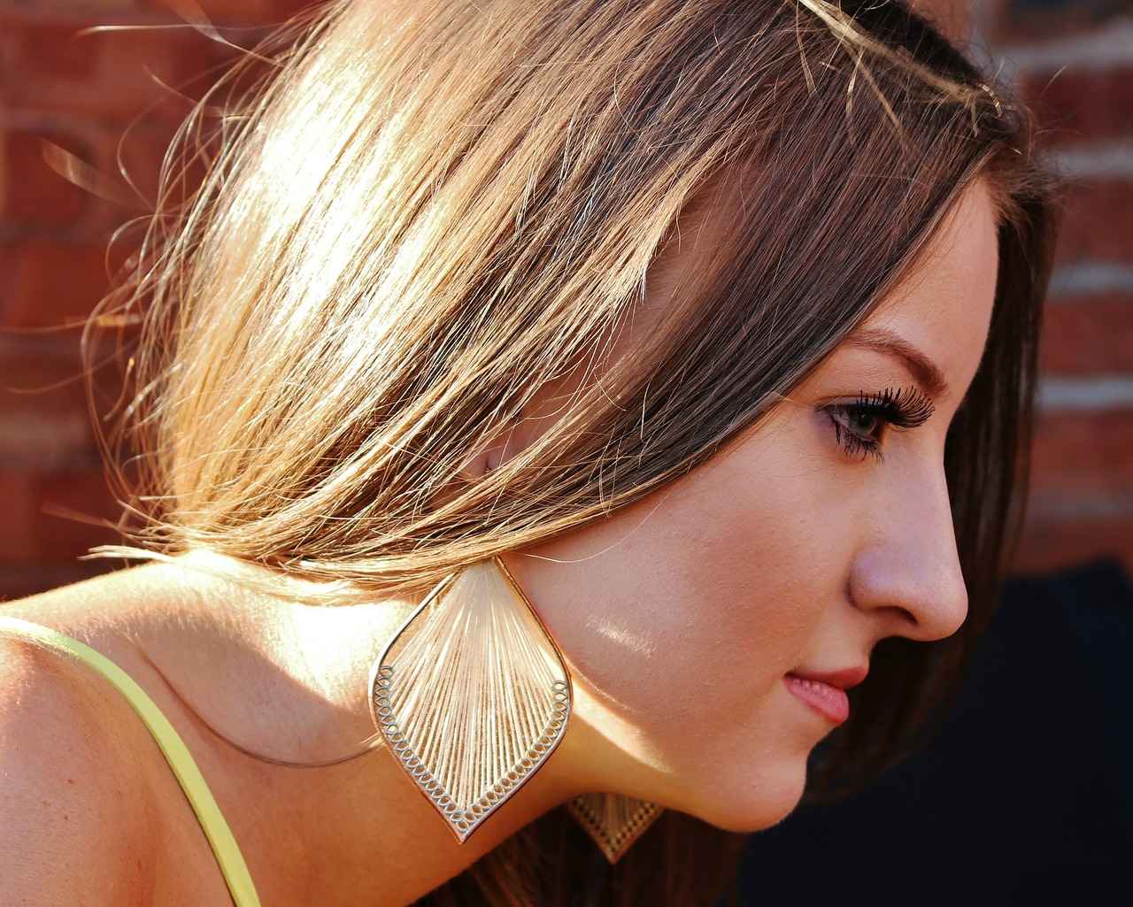 The Skin-Enhancing Benefits of Coenzyme Q10 3 How to Incorporate Coenzyme Q10 in Your Skincare Routine